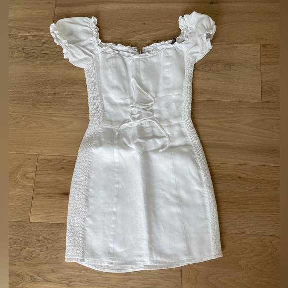 Reformation White Off-Shoulder Dress - Picture 5 of 7